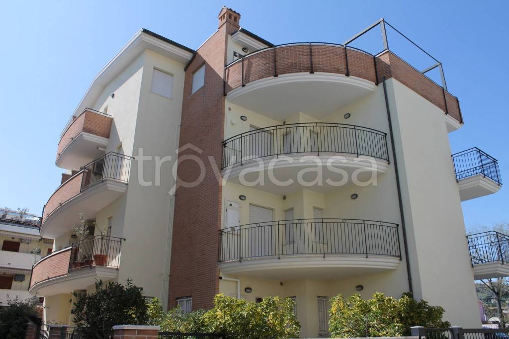 appartamento in vendita ad Alba Adriatica