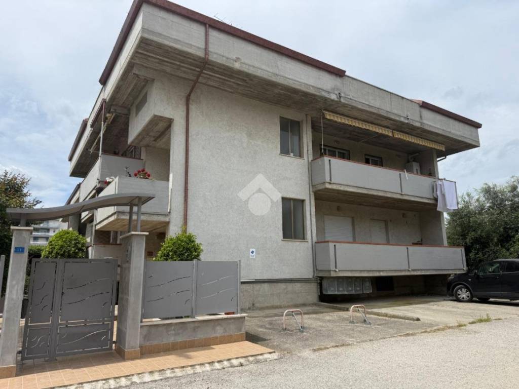 appartamento in vendita ad Alba Adriatica