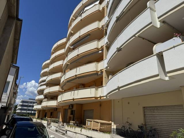 appartamento in vendita ad Alba Adriatica
