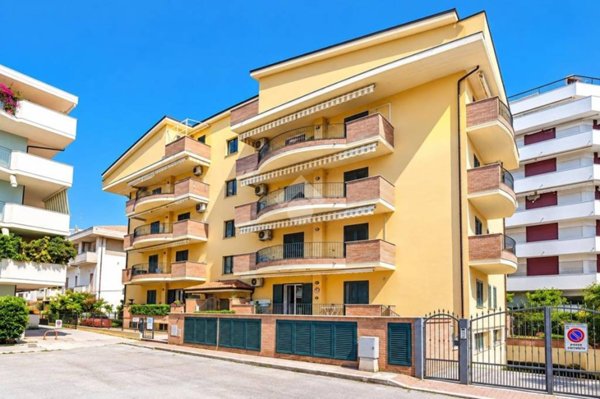 appartamento in vendita ad Alba Adriatica