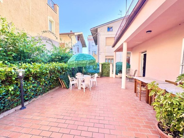 casa indipendente in vendita ad Alba Adriatica