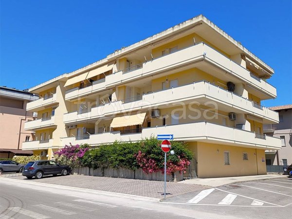 appartamento in vendita ad Alba Adriatica