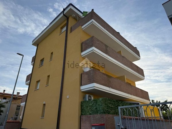 appartamento in vendita ad Alba Adriatica