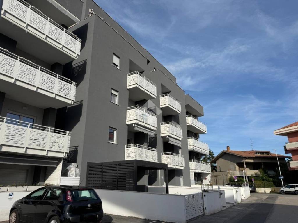 appartamento in vendita ad Alba Adriatica