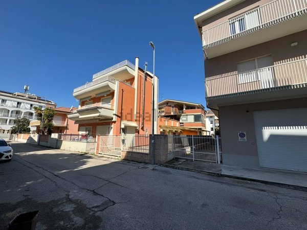 appartamento in vendita ad Alba Adriatica