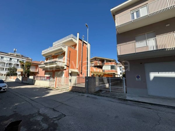 appartamento in vendita ad Alba Adriatica