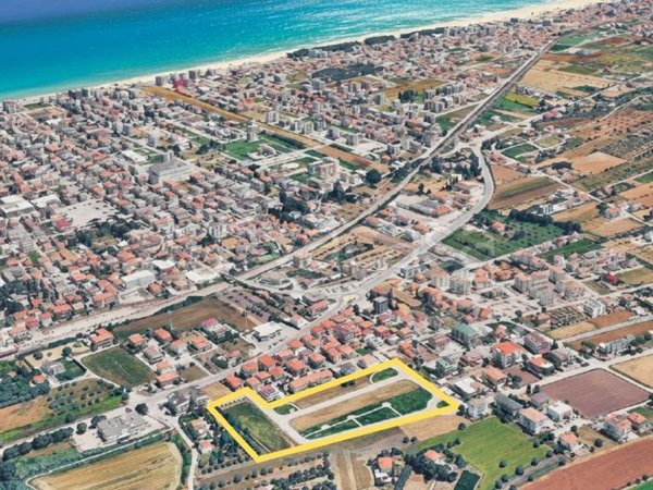 terreno edificabile in vendita ad Alba Adriatica