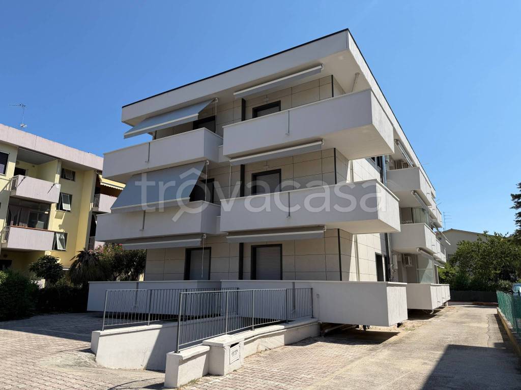 appartamento in vendita ad Alba Adriatica