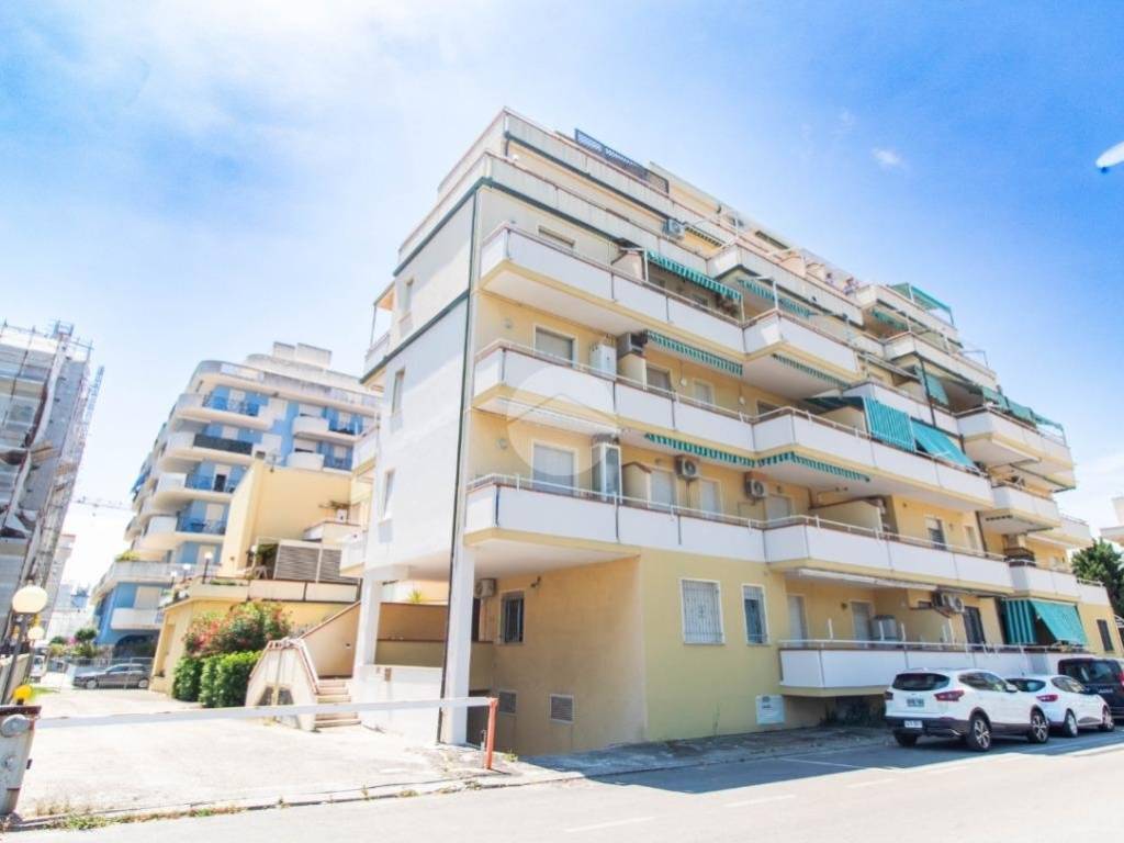 appartamento in vendita ad Alba Adriatica