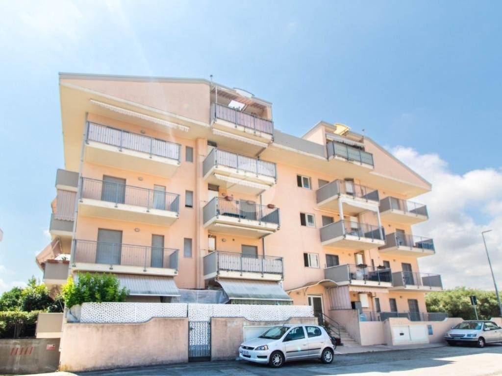 appartamento in vendita ad Alba Adriatica