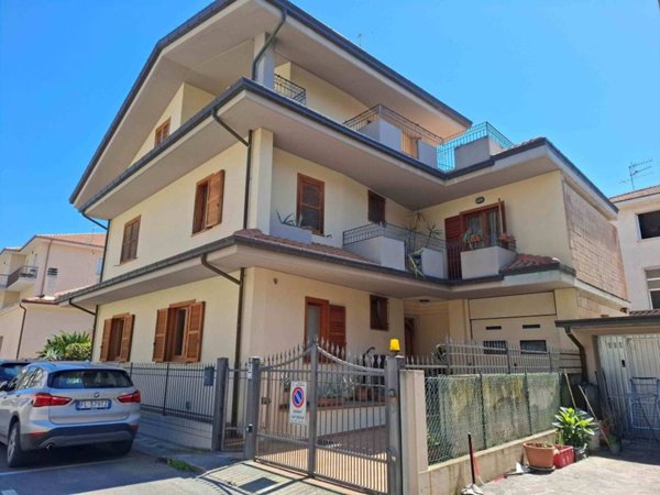 casa indipendente in vendita ad Alba Adriatica