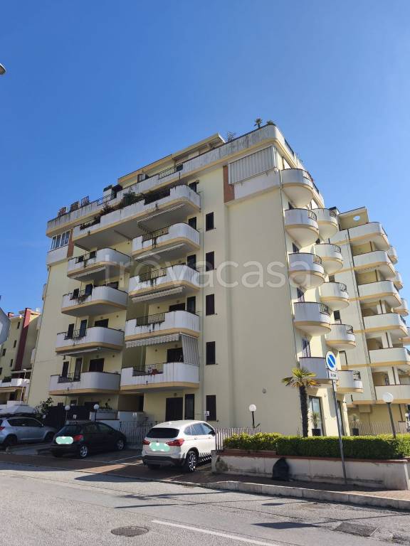 appartamento in vendita ad Alba Adriatica