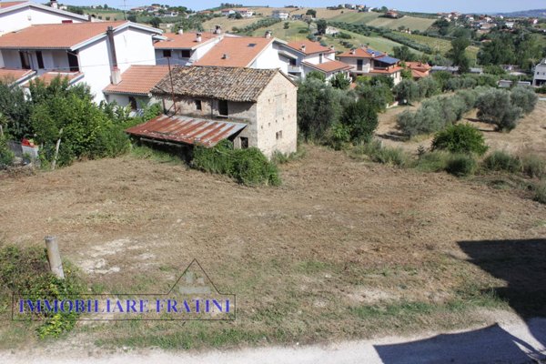 terreno edificabile in vendita ad Ancarano