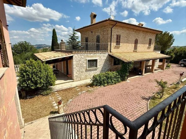 casa indipendente in vendita ad Ancarano