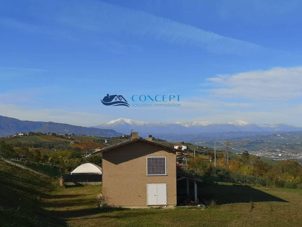 casa indipendente in vendita ad Ancarano