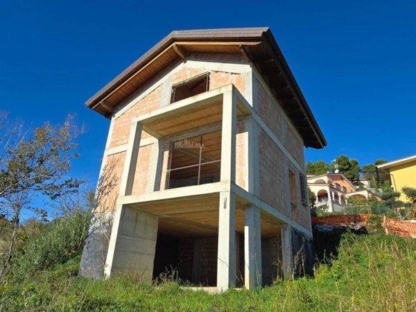casa indipendente in vendita ad Ancarano