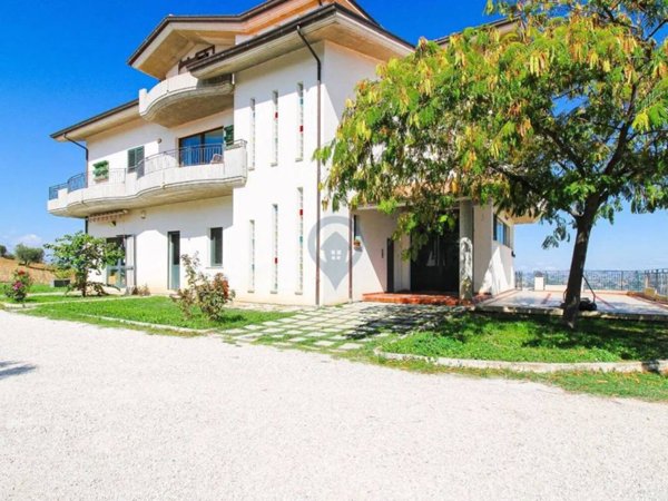 casa indipendente in vendita ad Ancarano