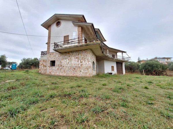 casa indipendente in vendita ad Ancarano