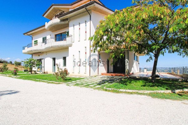 casa indipendente in vendita ad Ancarano