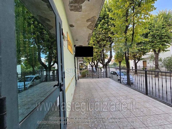 negozio in vendita ad Ancarano