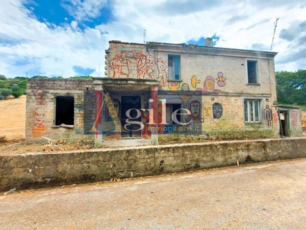 casa indipendente in vendita ad Ancarano