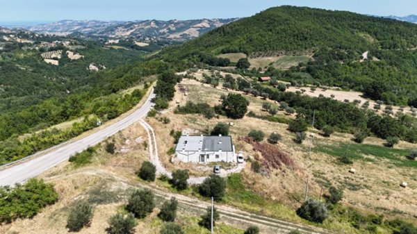 casa indipendente in vendita ad Ancarano