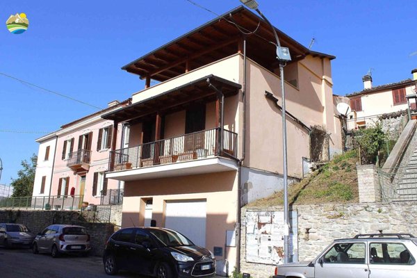 casa indipendente in vendita ad Arsita