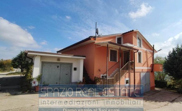 casa indipendente in vendita ad Arsita