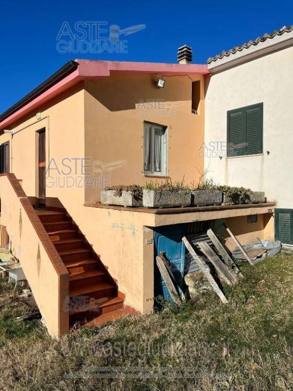 appartamento in vendita ad Arsita