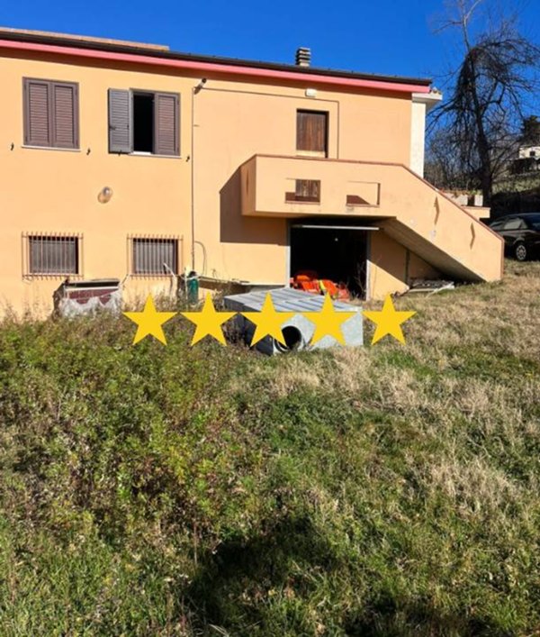 appartamento in vendita ad Arsita