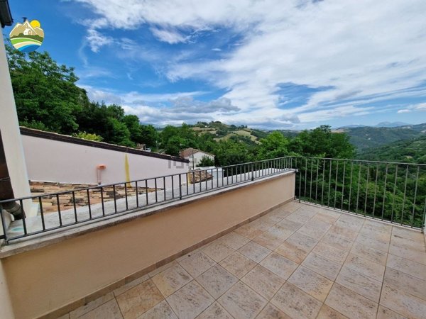 casa indipendente in vendita ad Arsita