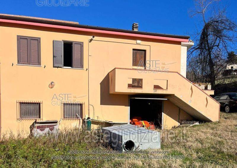 appartamento in vendita ad Arsita