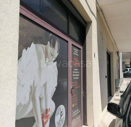 negozio in vendita ad Atri