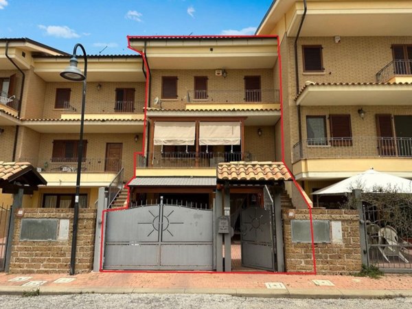 casa indipendente in vendita ad Atri