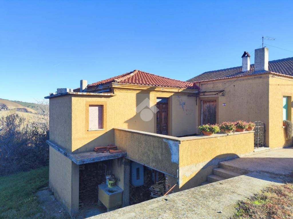 casa indipendente in vendita ad Atri