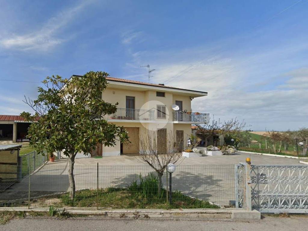 casa indipendente in vendita ad Atri