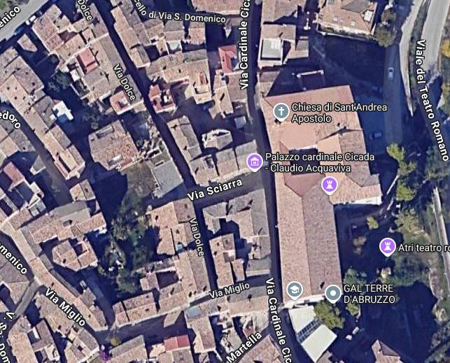 locale commerciale in vendita ad Atri