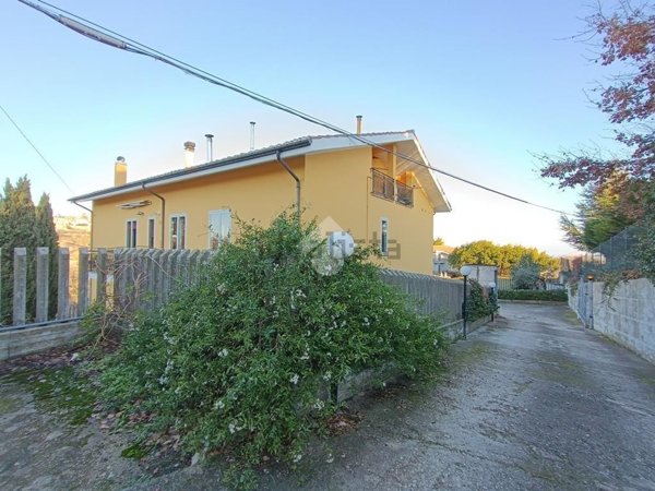 casa indipendente in vendita ad Atri