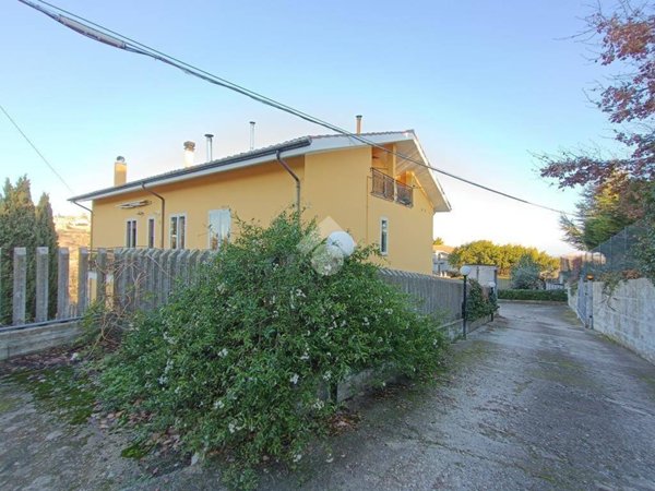 casa indipendente in vendita ad Atri