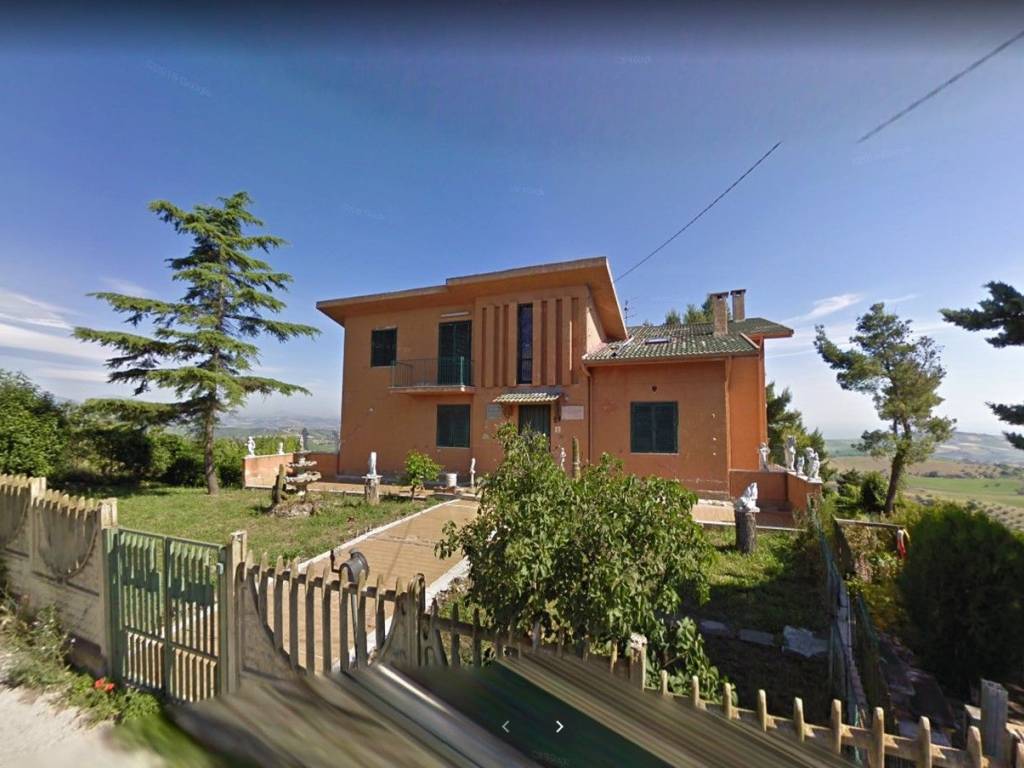 casa indipendente in vendita ad Atri