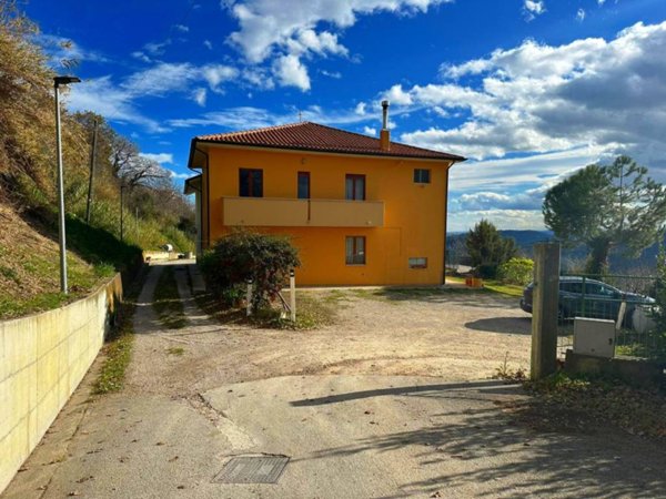 casa indipendente in vendita ad Atri