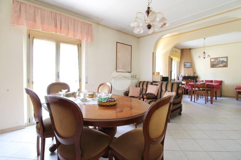 casa indipendente in vendita ad Atri in zona Casoli