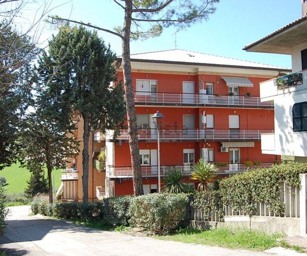 appartamento in vendita ad Atri in zona Casoli