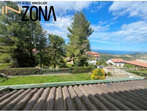 casa indipendente in vendita ad Atri