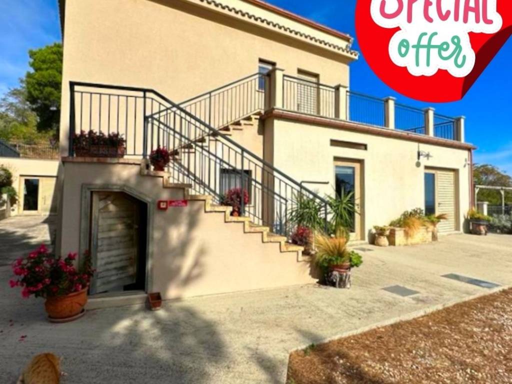casa indipendente in vendita ad Atri