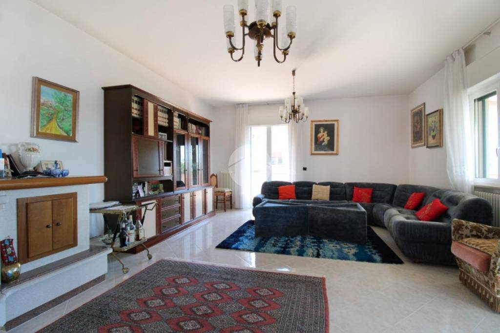 casa indipendente in vendita ad Atri