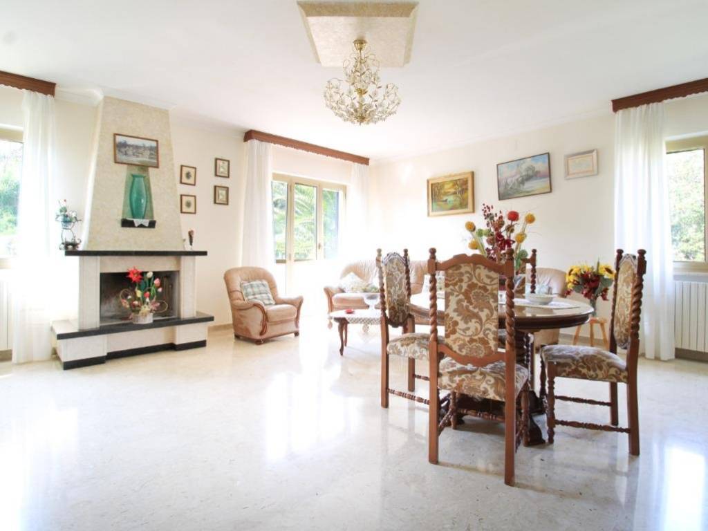 casa indipendente in vendita ad Atri