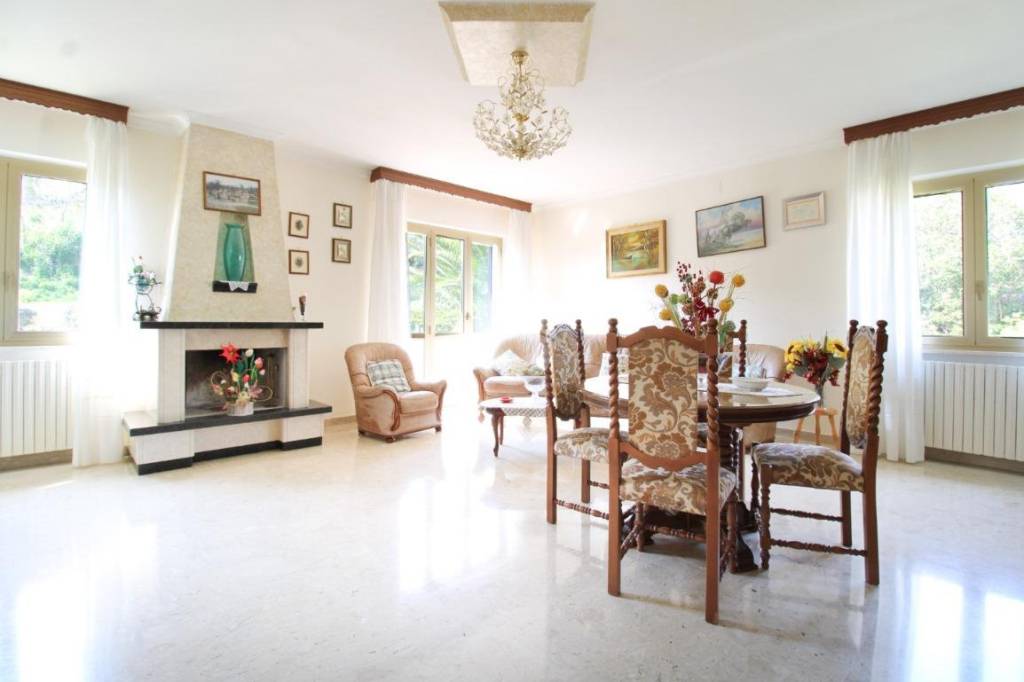 casa indipendente in vendita ad Atri