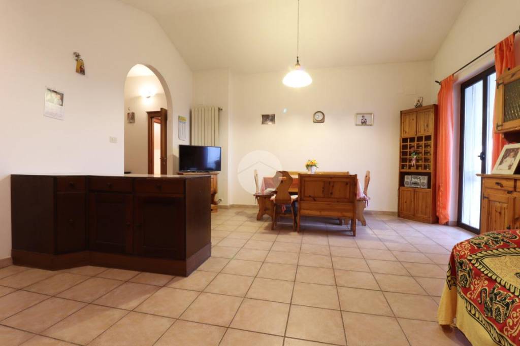 casa indipendente in vendita ad Atri in zona Treciminiere