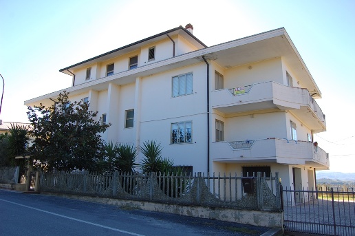appartamento in vendita ad Atri in zona Santa Margherita